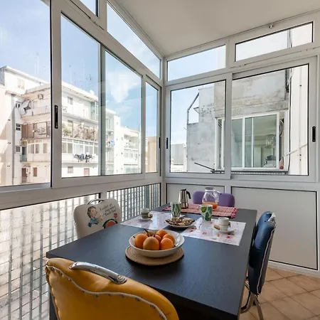 Appartamento Guesthost - & Comfy With Veranda *