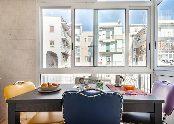 Guesthost - & Comfy With Veranda Apartment Bari