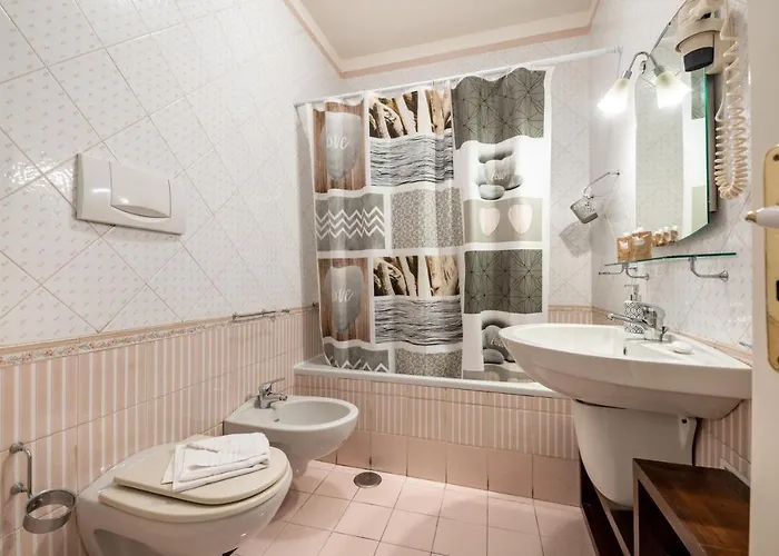 Guesthost - & Comfy With Veranda * Bari